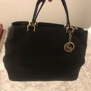 Michael Michael Kors Annabelle Medium Leather Tote